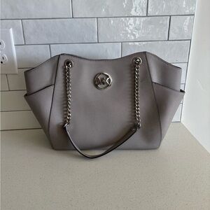 Michael Kors Jet Set Large Tote Grey Silver Chain Purse Shoulder Bag Womens